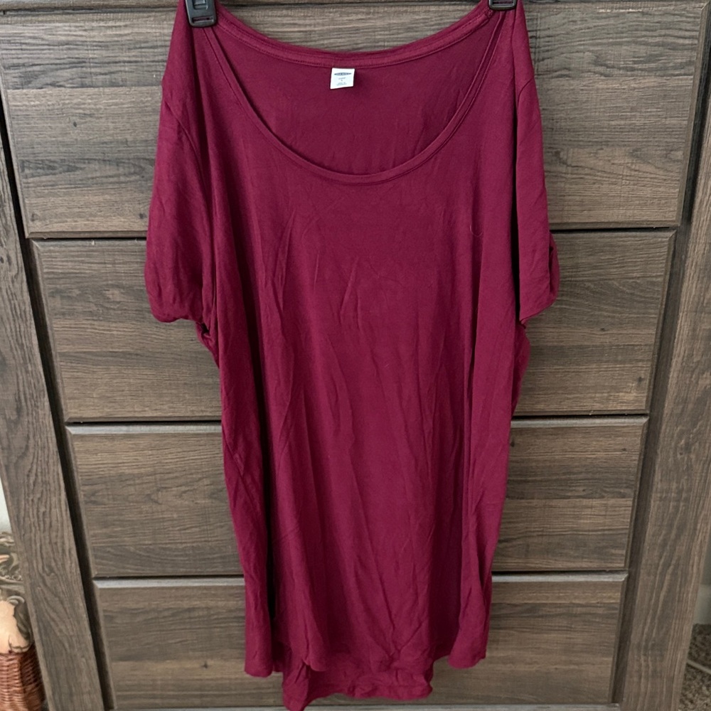 Old Navy Luxe Burgundy Short Sleeve Tee